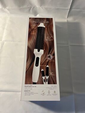 Luxe + Willow XL Thermal Styling Brush in White & Black